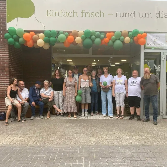 Wow. Damit hätten wir nicht gerechnet. 🧡 Unsere Nachbarn haben es sich nicht nehmen lasse...
